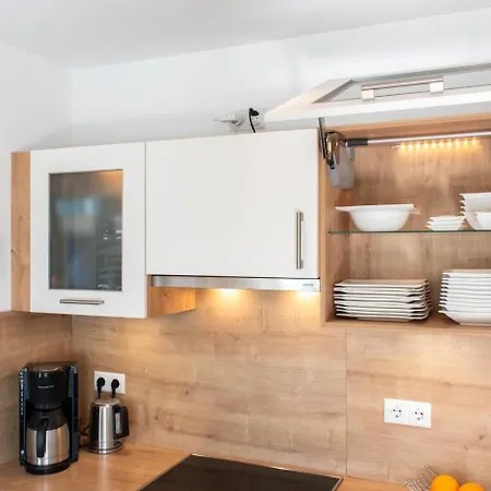 Windjammer Apartment *